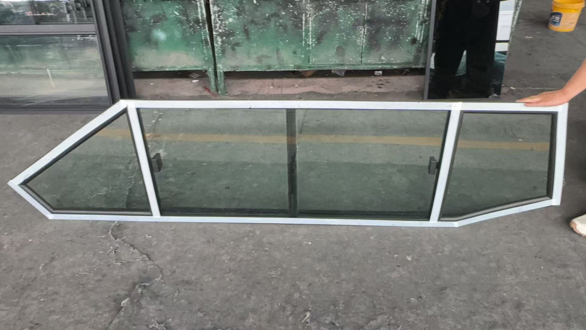 船用窗框